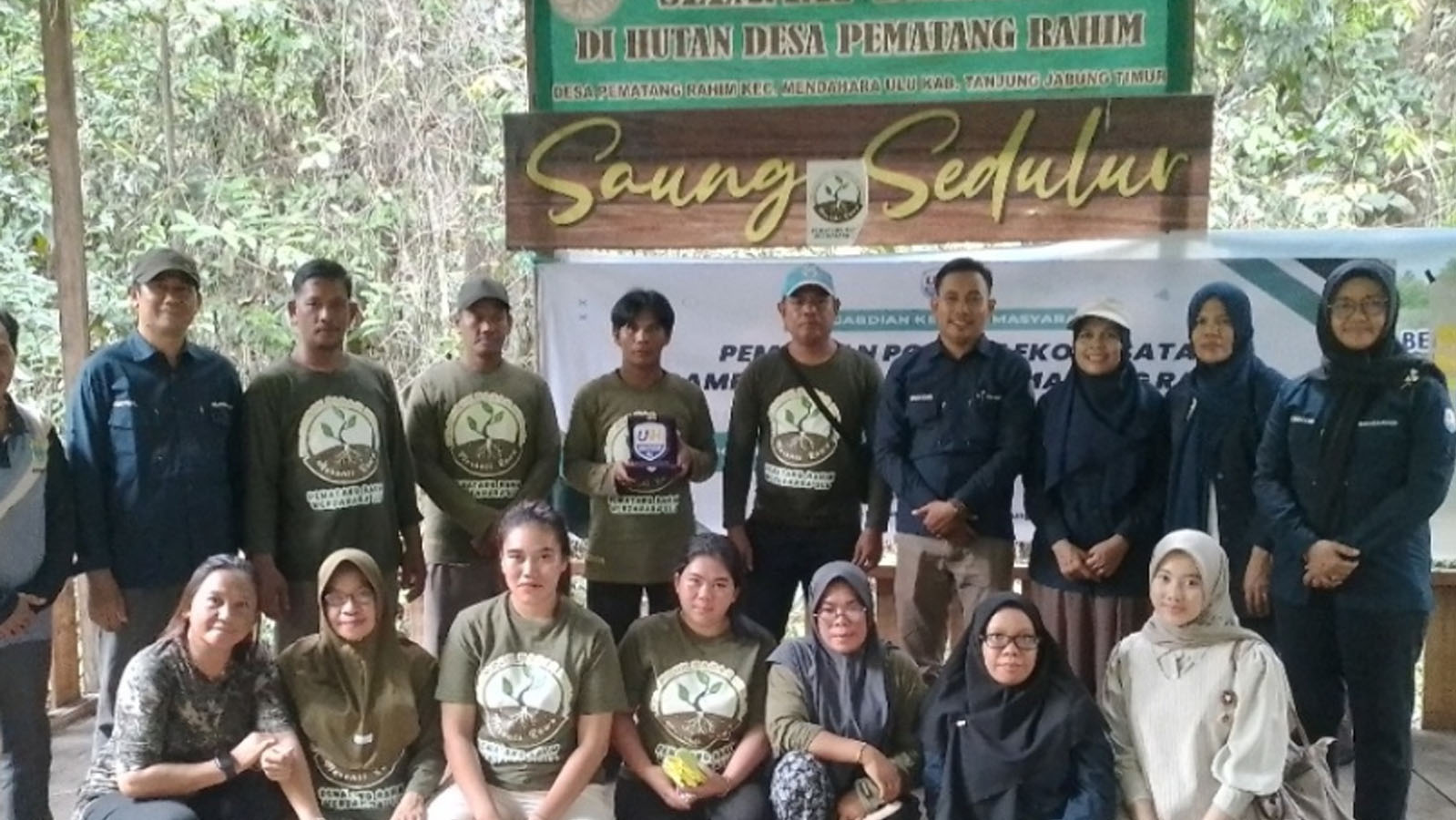 Kegiatan Pengabdian Kepada Masyarakat Bersama Kelompok Sadar Wisata (Pokdarwis) Desa Pematang Rahim
